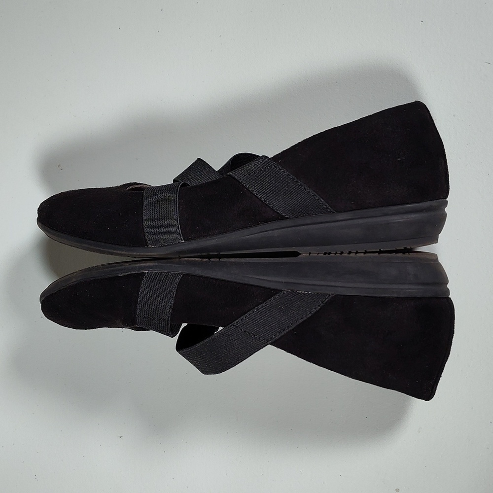 EuroSoft by Sofft black cross strap ballet flats 7 - Picture 7 of 10